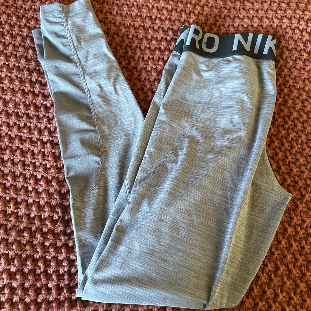 Nike pro leggings